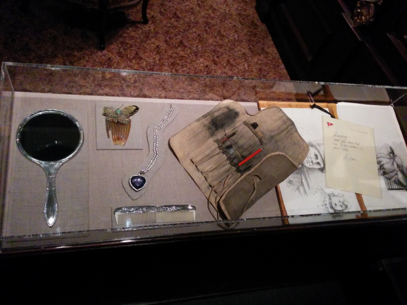 Illustration for article titled Pictures from the Reagan Library: The Titanic Exhibit